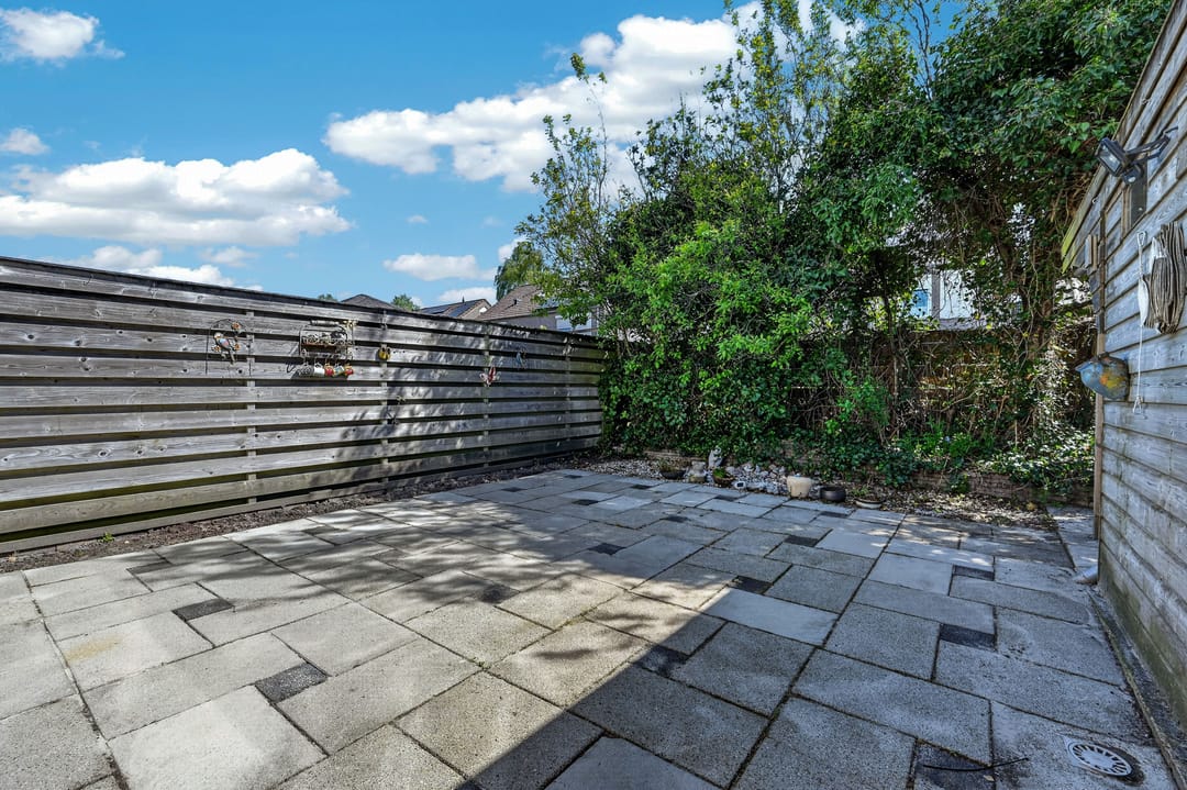 Well-Maintained Semi-Detached House with Solar Panels and Garage in Family-Friendly Klazienaveen Neighborhood — 32
