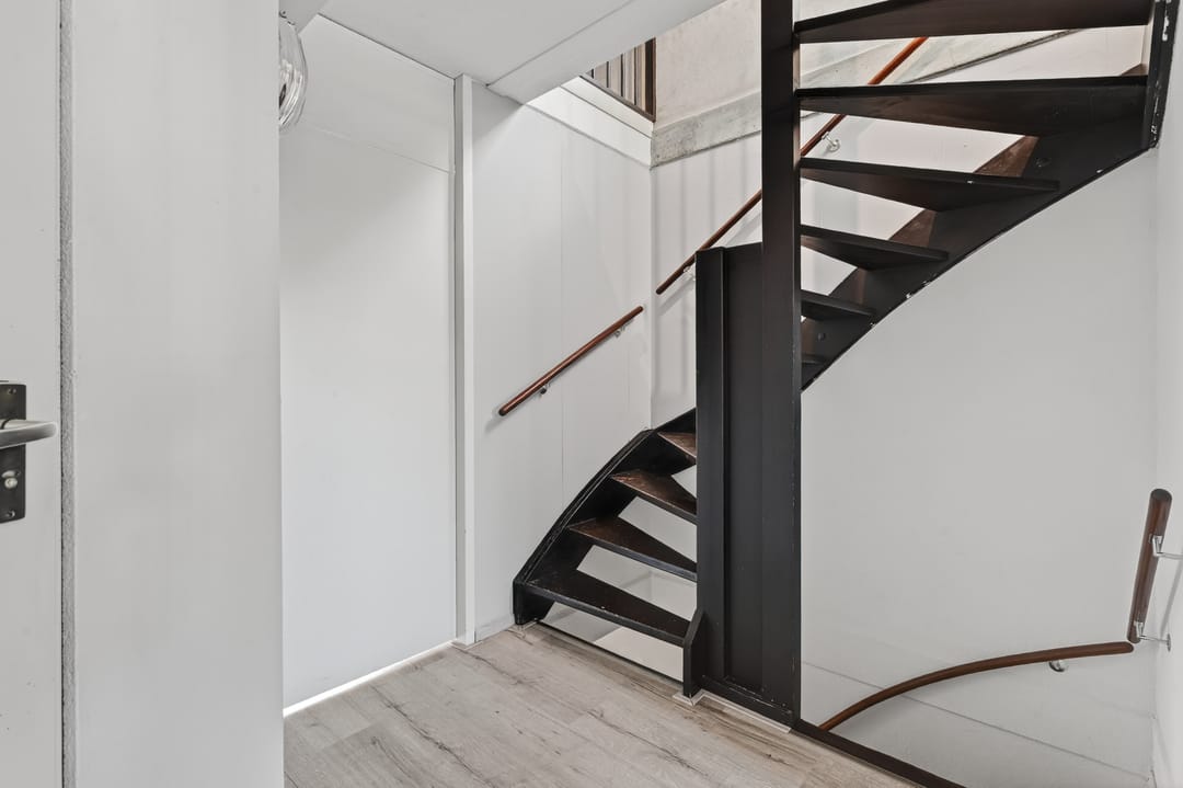 Well-Maintained Semi-Detached House with Solar Panels and Garage in Family-Friendly Klazienaveen Neighborhood — 16