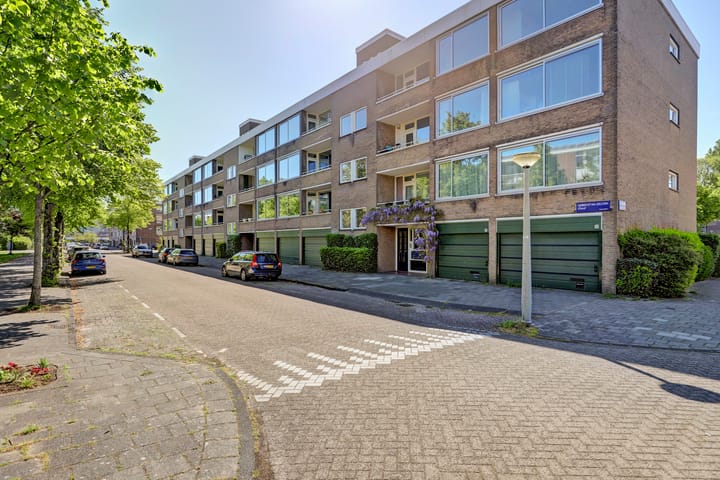 Photo 3 of Gijsbrecht van IJselsteinstraat 125