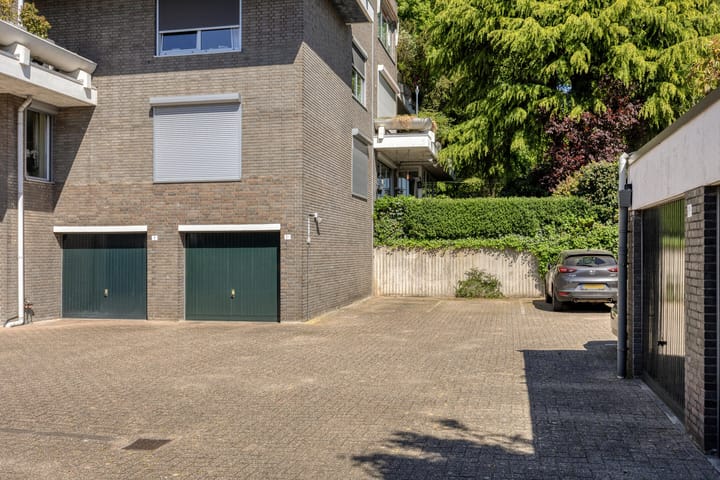 Photo 4 of Utrechtseweg 215-1