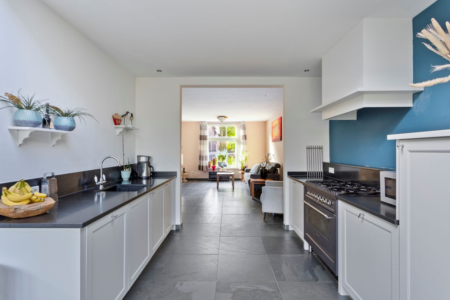 Photo 10 of Dorpstraat 43