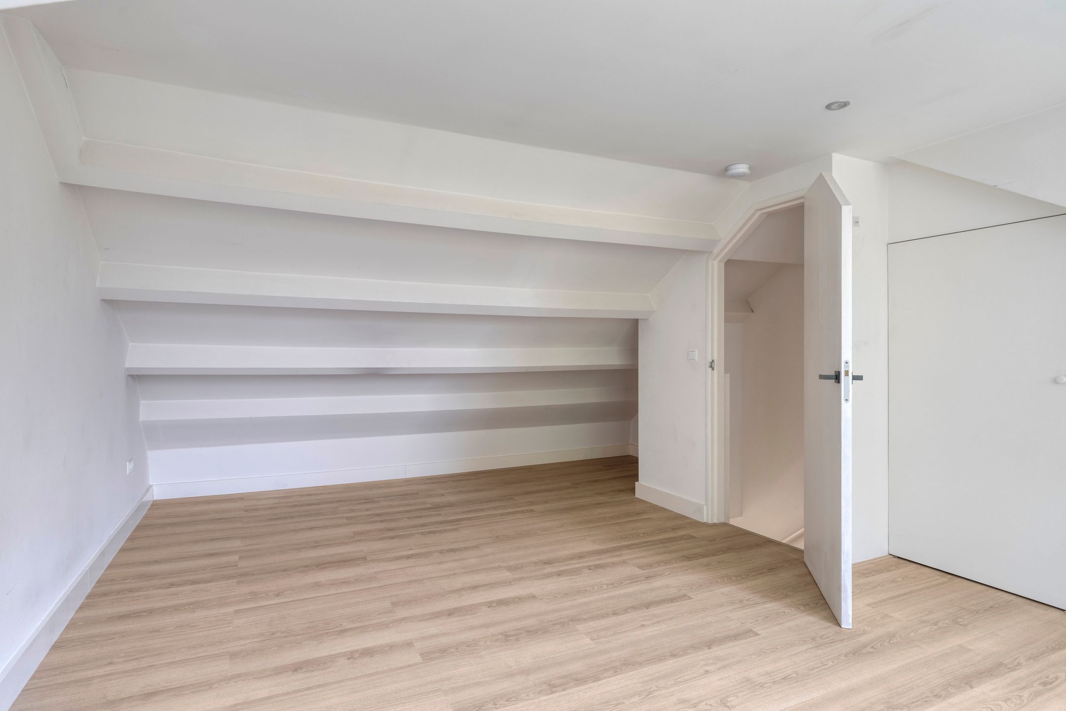 Photo 27 of Spechtstraat 13-B