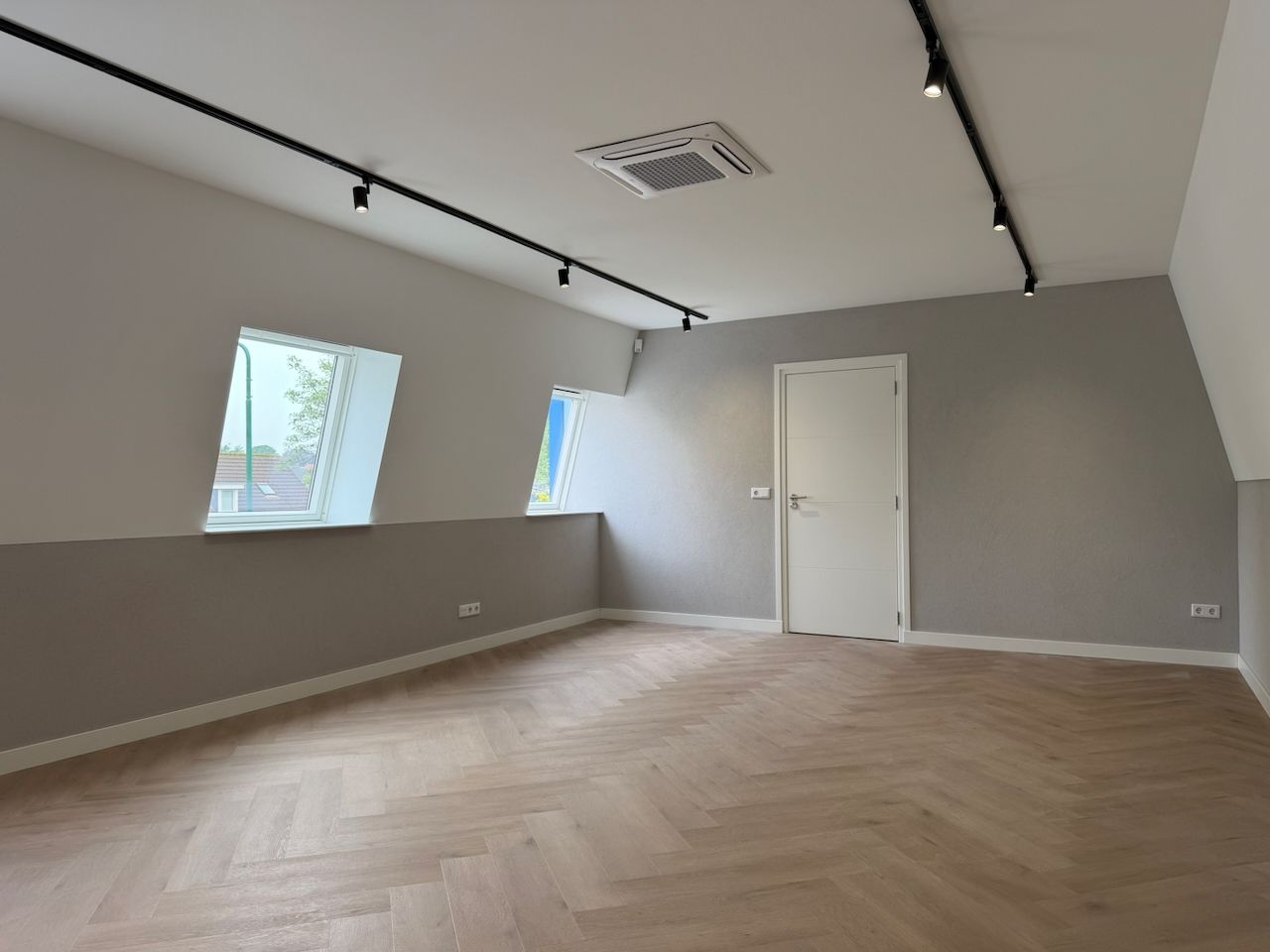 Bekijk foto 1 van Veerweg 27