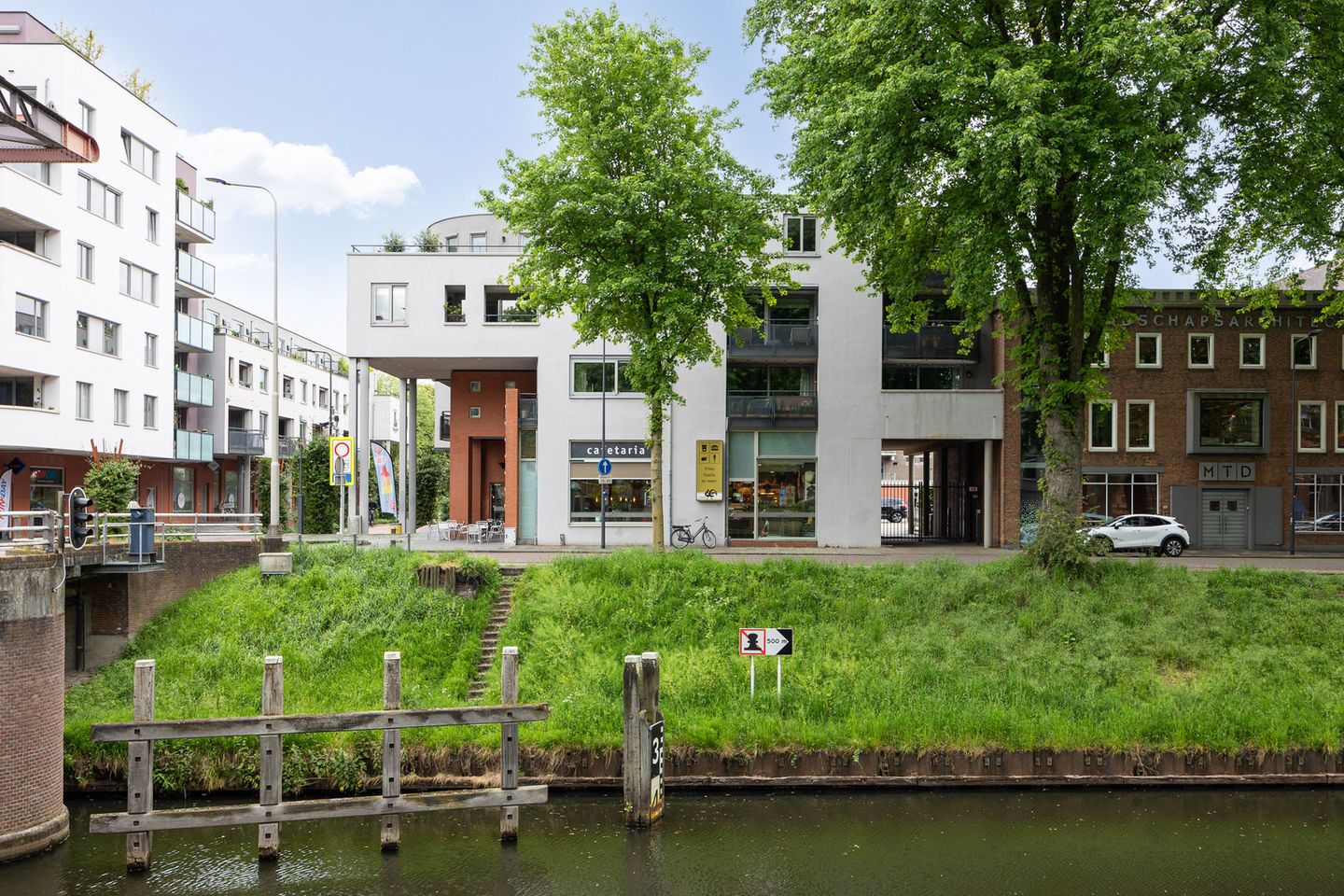 Photo 1 of van Berckelstraat 5