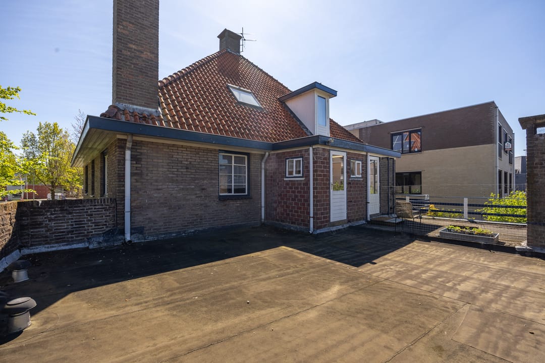 Spacious Semi-Detached Home with Renovation Potential in Boxtel Centre — 26