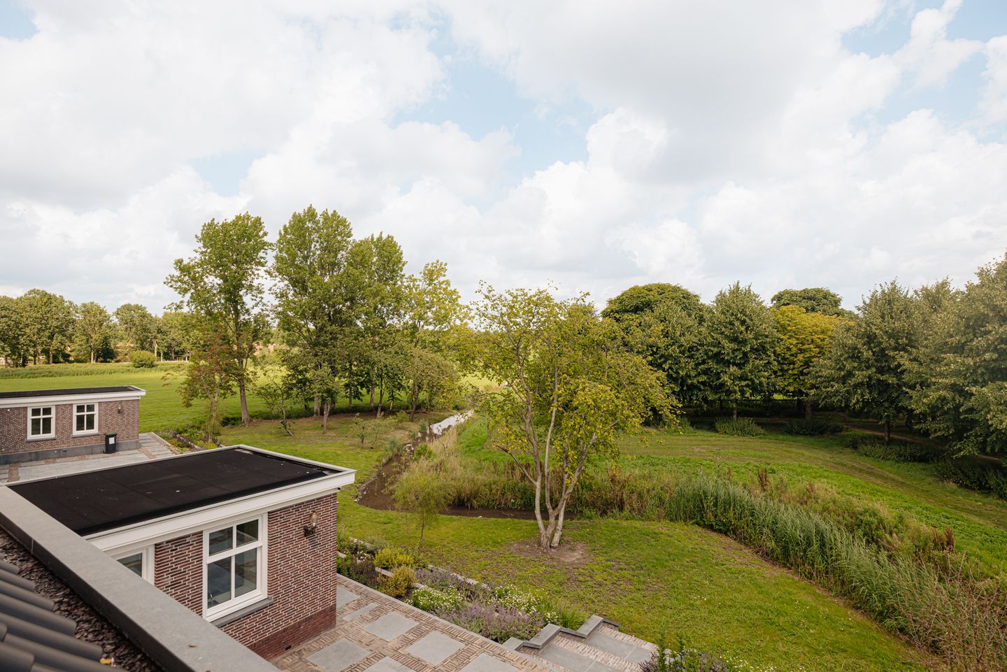 Photo 40 of Ouderkerkerdijk 204
