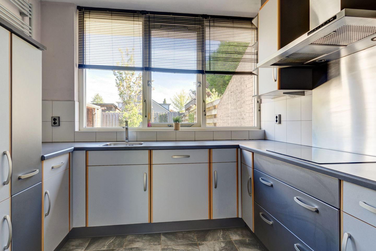 Photo 14 of Rubensstraat 37