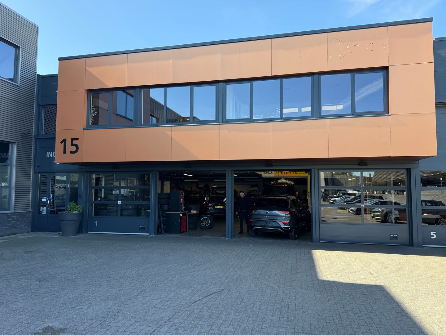 Bekijk foto 1 van Overbeeke 15
