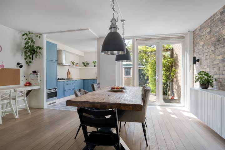 Photo 2 of Poolsterstraat 8