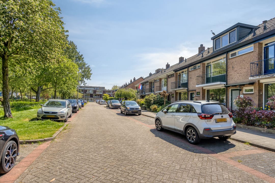 Photo 37 of Poolsterstraat 8