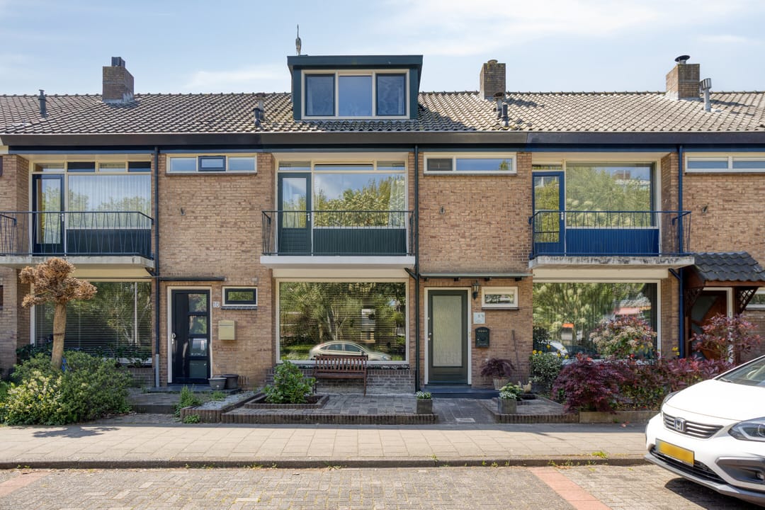 Photo 1 of Poolsterstraat 8