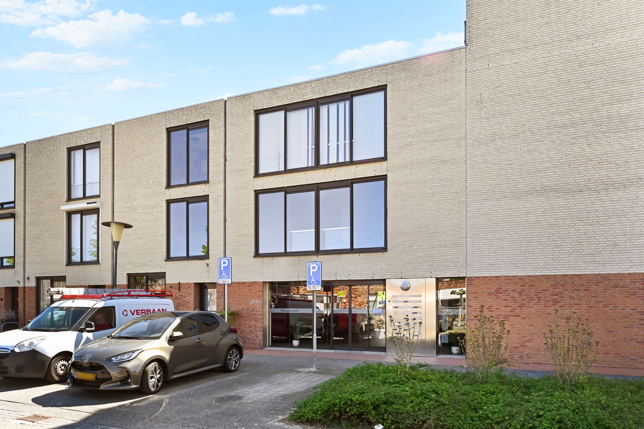 Photo 6 of Nieuwlandstraat 126