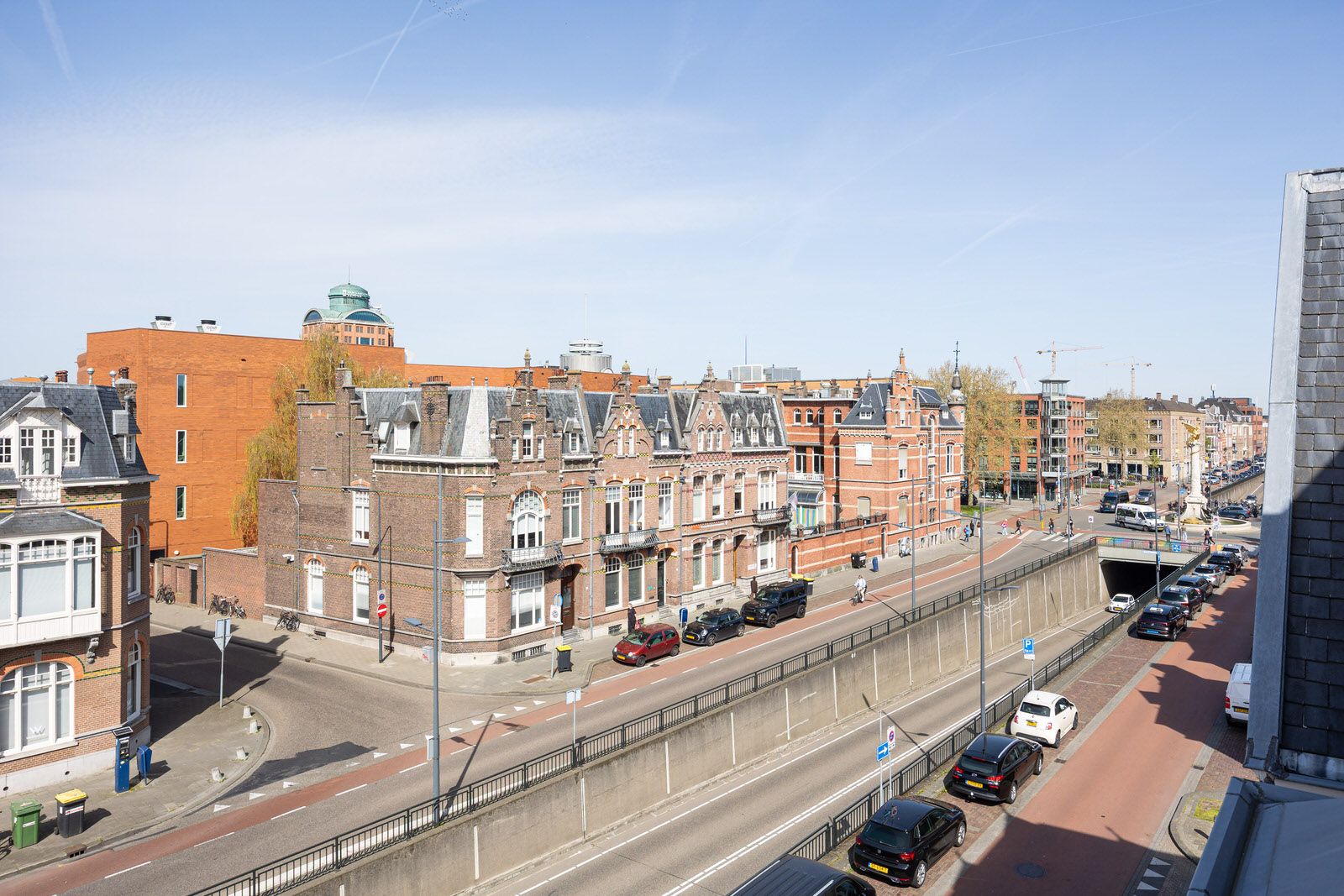 Foto 45 van Oranje Nassaulaan 14
