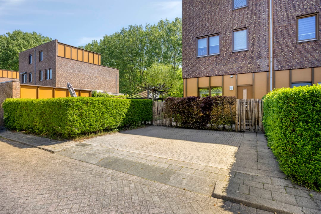 Photo 8 of Darinckdelversstraat 28
