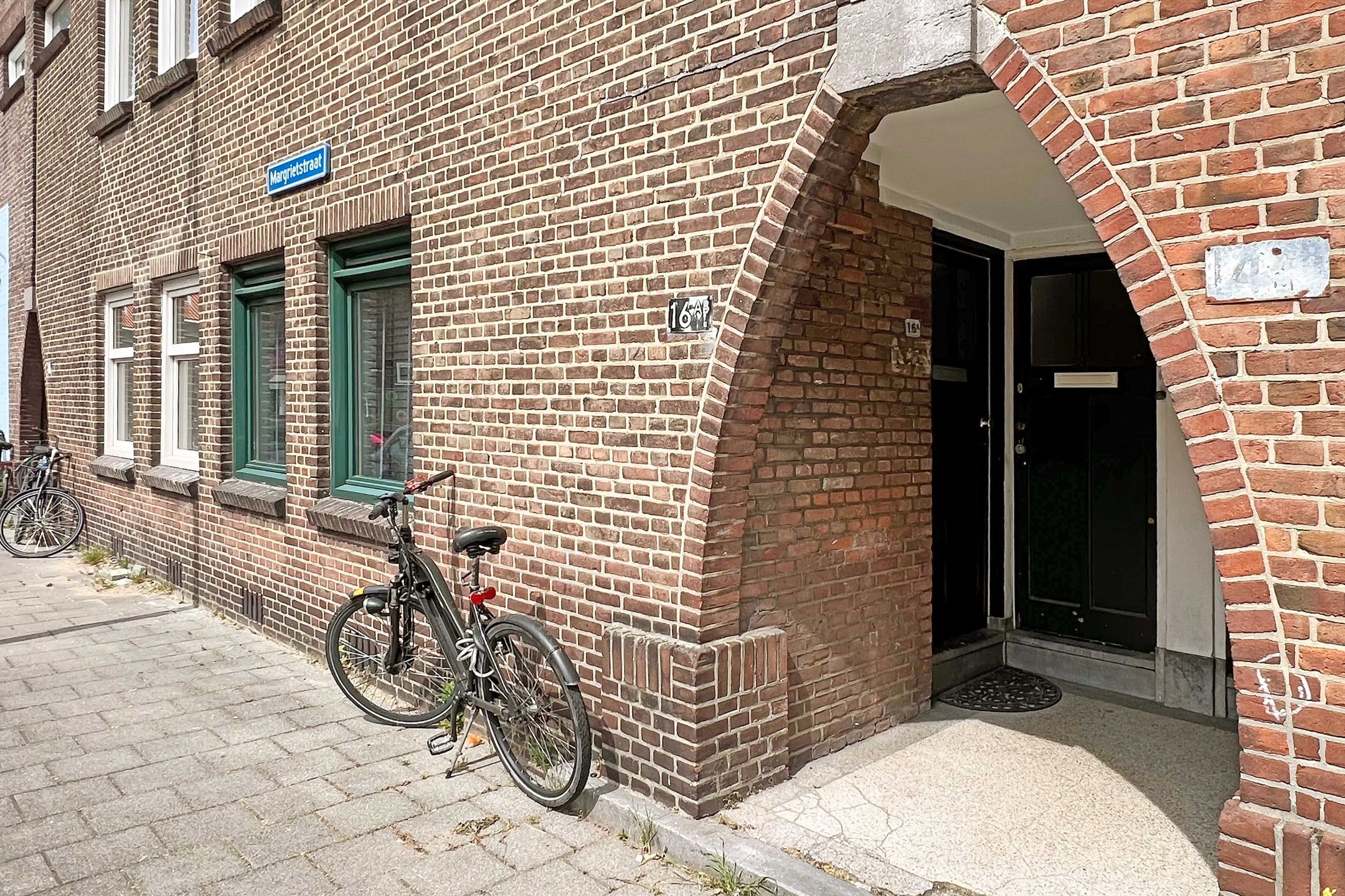 Foto 6 van Margrietstraat 16-A