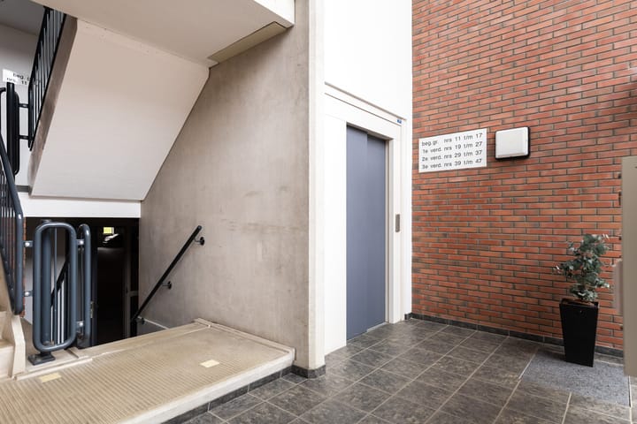Photo 3 of Bergpoortstraat 21