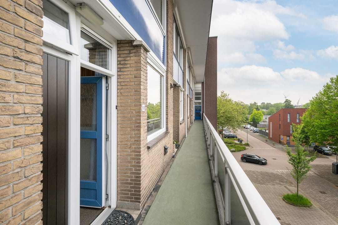 Photo 7 of Roemer Visscherstraat 108