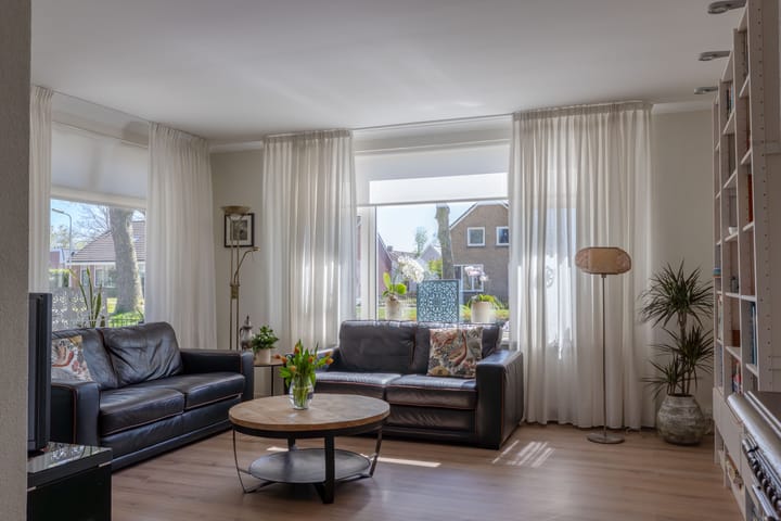 Twee-onder-één-kap te koop: Ds. Boekholtstraat 29, Surhuisterveen