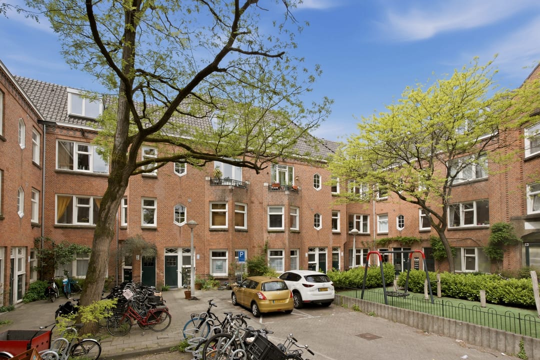 Photo 16 of Vincent van Goghstraat 4-B