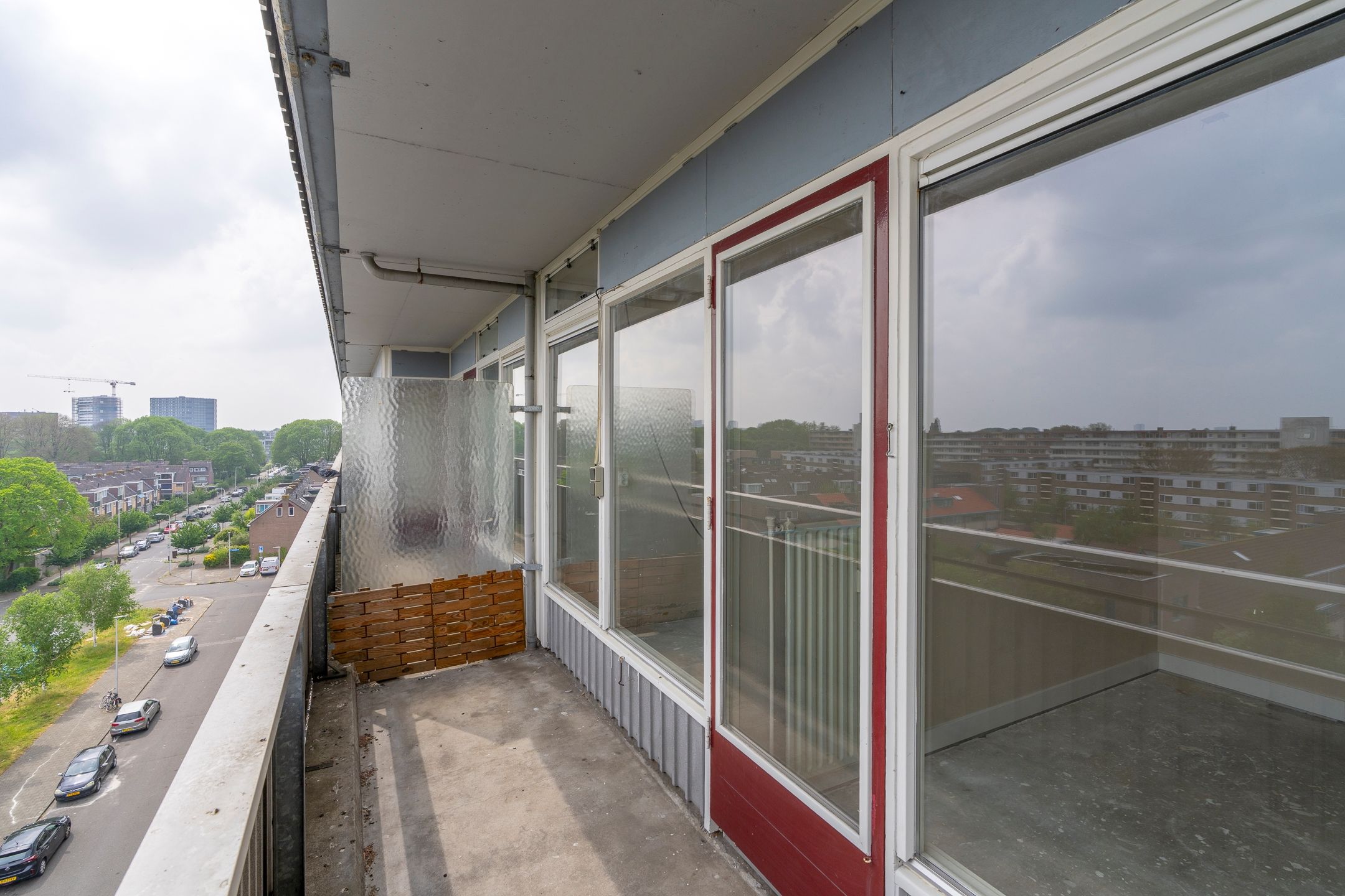 Bright Apartment with City Views in Utrecht Overvecht — 12