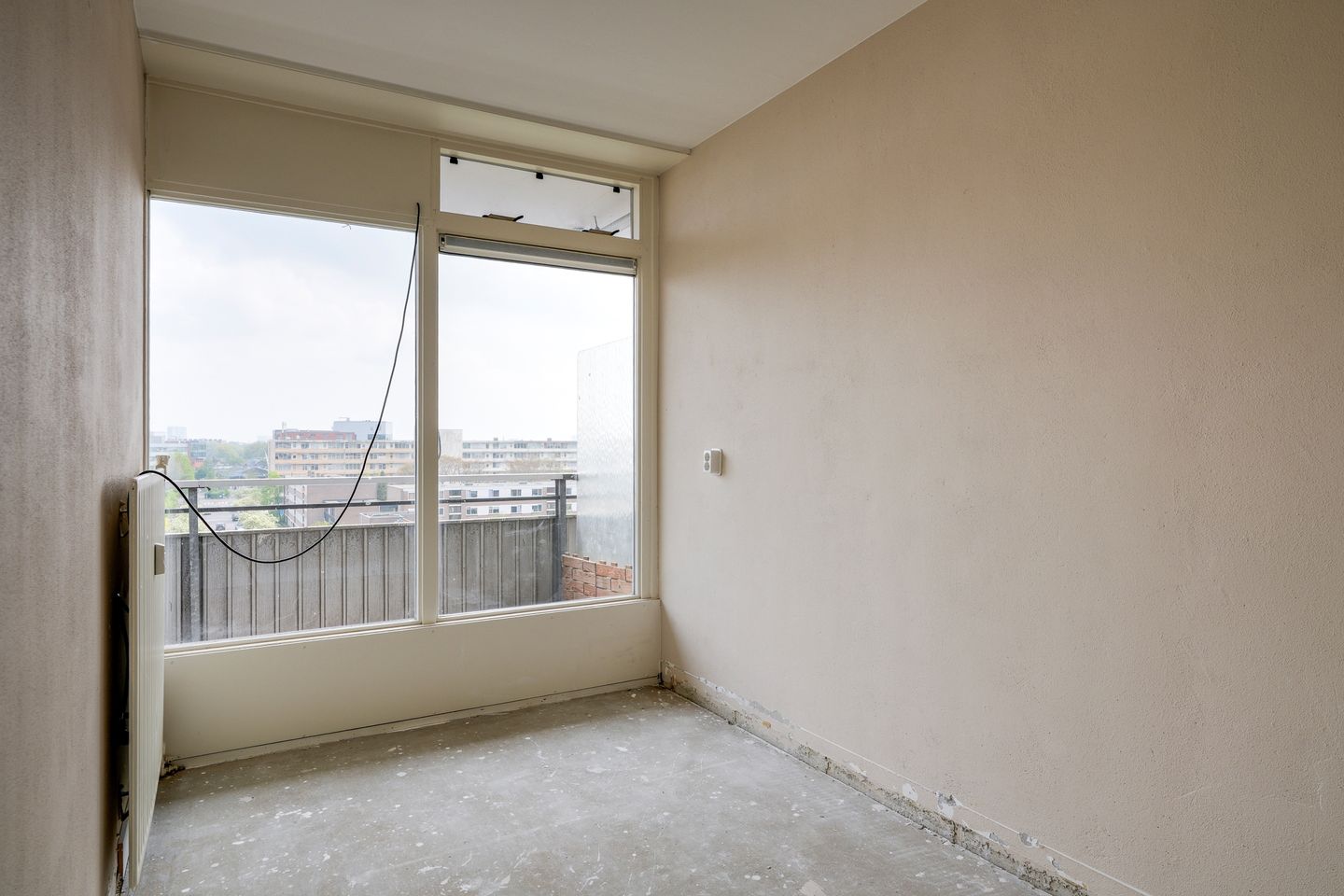 Bright Apartment with City Views in Utrecht Overvecht — 29