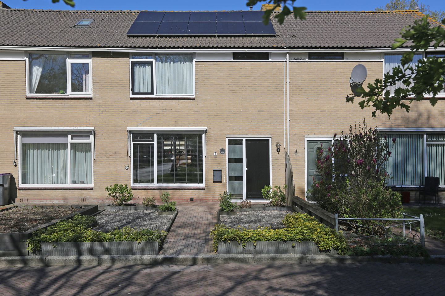 Photo 1 of Tsjerkepaed 17