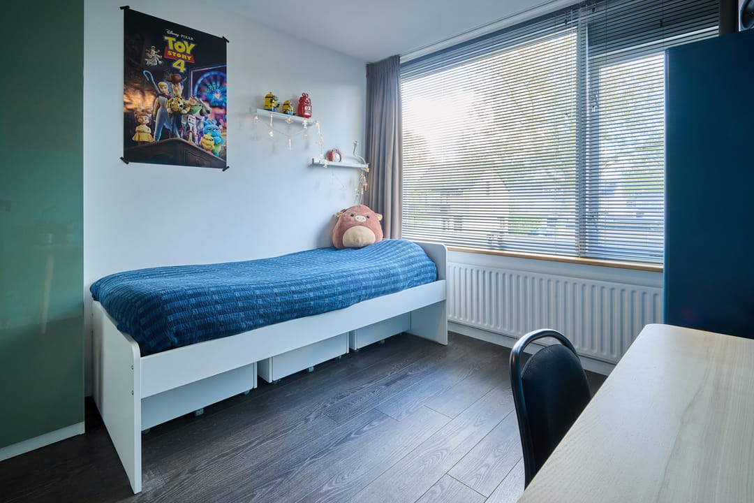Modern Energy Efficient Family Home in Halsteren with 4 Bedrooms and Garage — 22