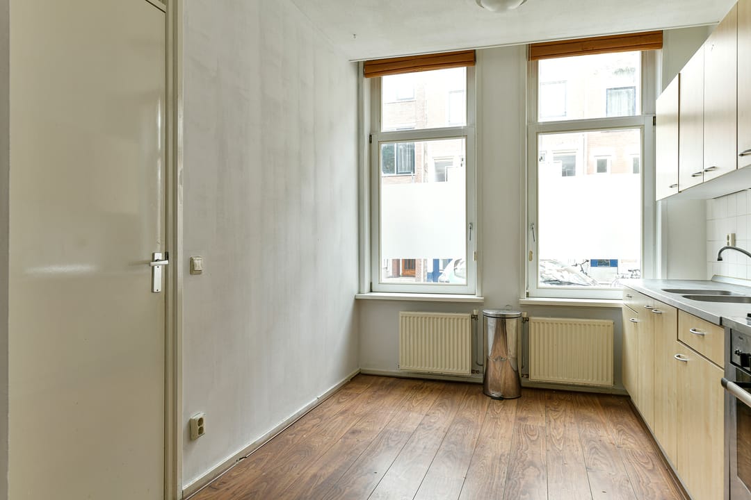 Photo 8 of Lambertusstraat 176