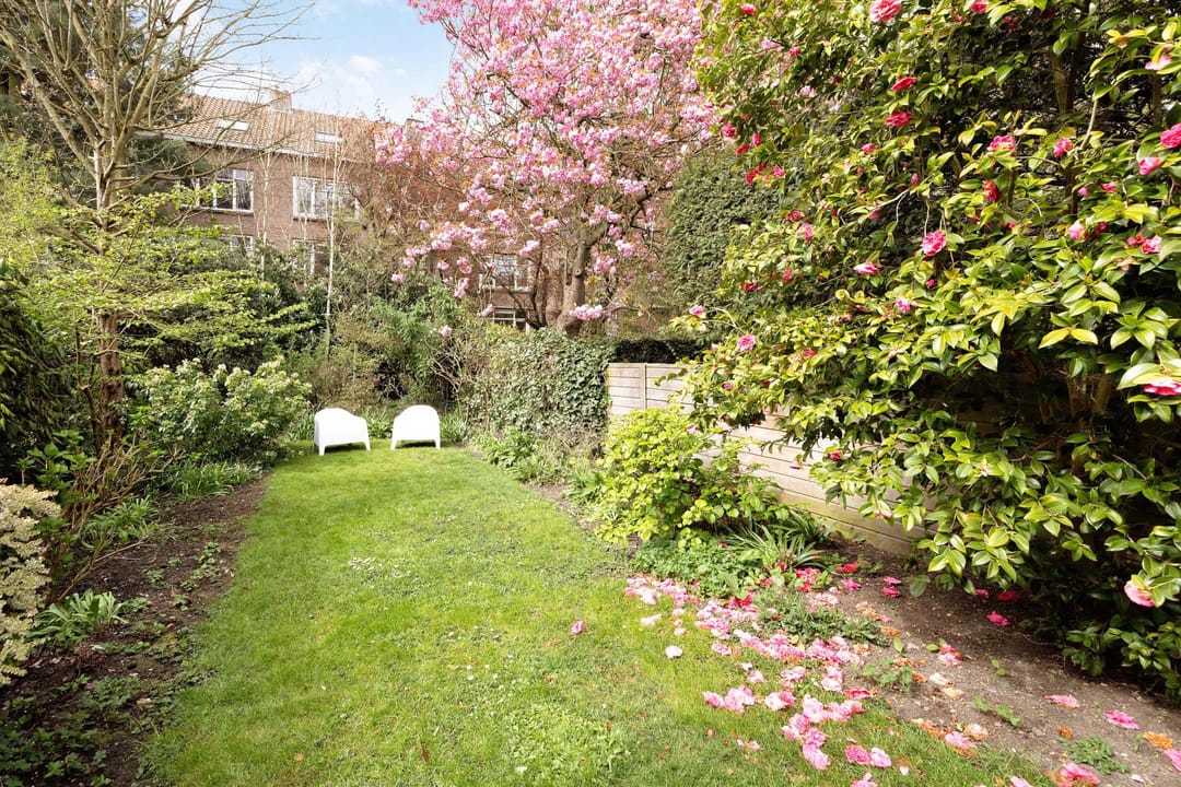 Stately Townhouse in Kralingen with Sunny Southwest Garden — 22