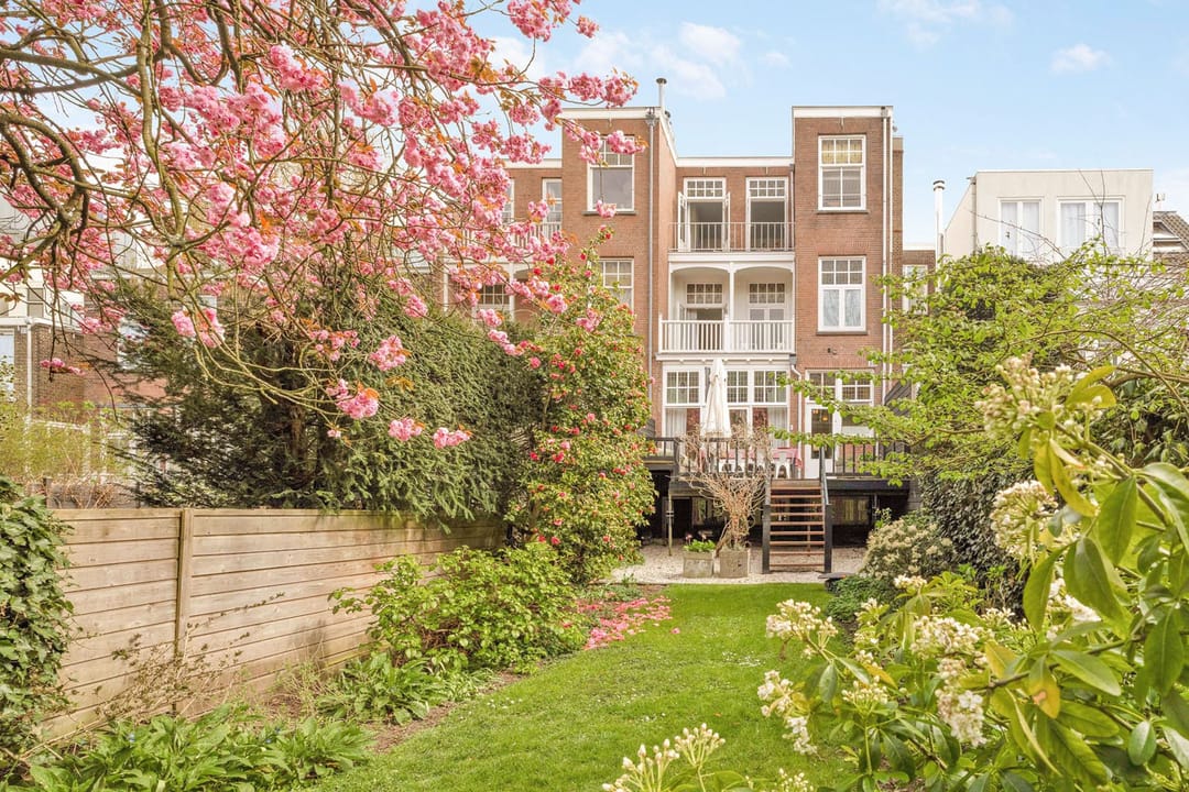 Stately Townhouse in Kralingen with Sunny Southwest Garden — 23