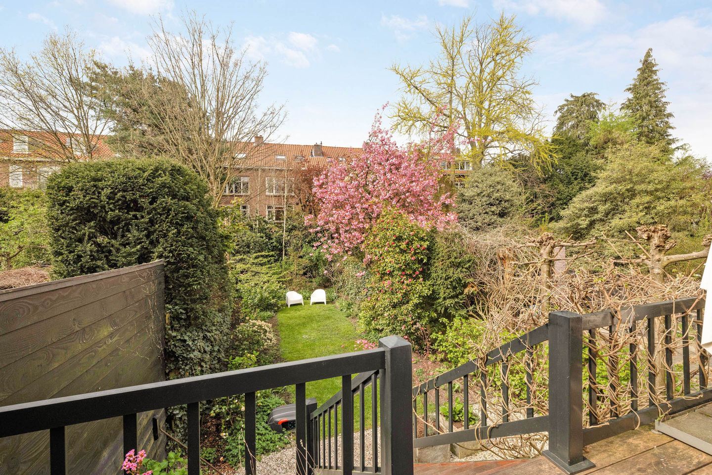 Stately Townhouse in Kralingen with Sunny Southwest Garden — 20