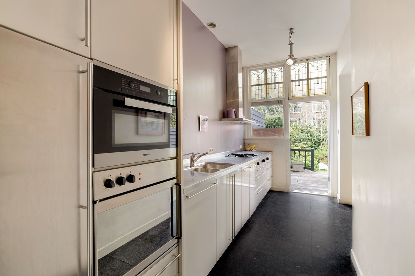 Stately Townhouse in Kralingen with Sunny Southwest Garden — 19