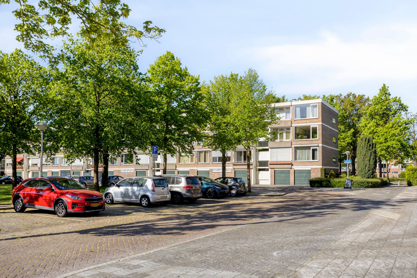 Photo 44 of Veldmaarschalk Montgomerylaan 332