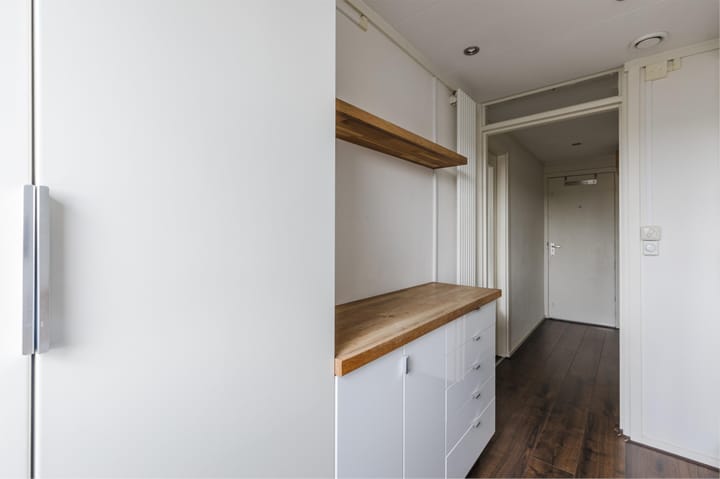 Studio te koop: Cornelis Trooststraat 30-4, Amsterdam