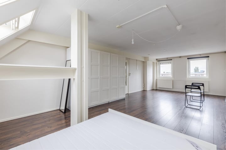 Studio te koop: Cornelis Trooststraat 30-4, Amsterdam