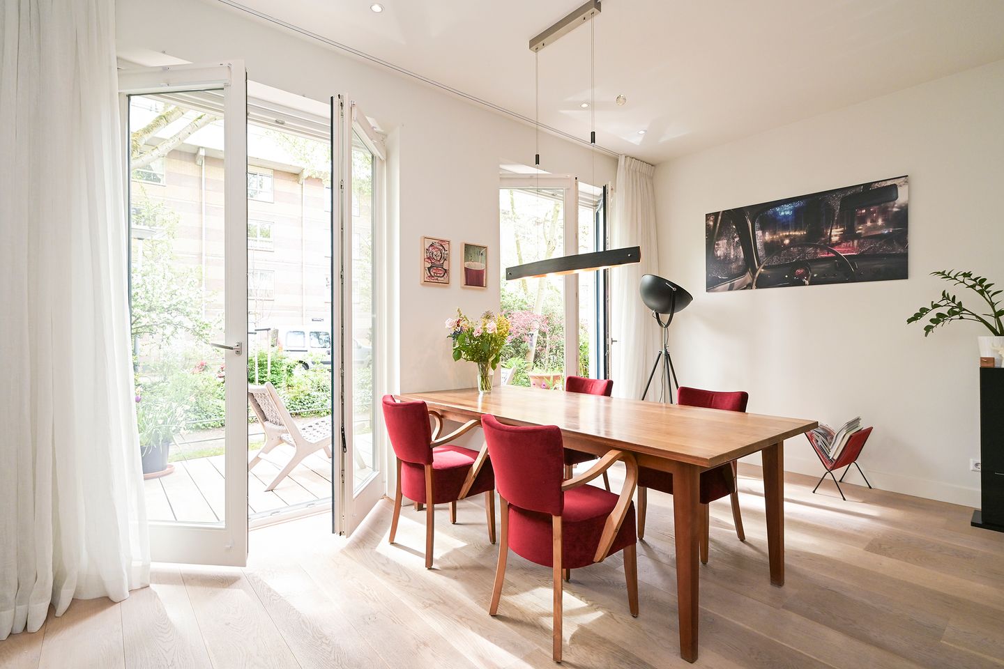 Stylish Waterfront Home in The Hague's Sought-After Archipel District — 14