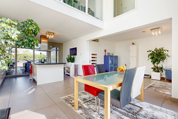 Tussenwoning te koop: Vitruviusstraat 182, Leiden