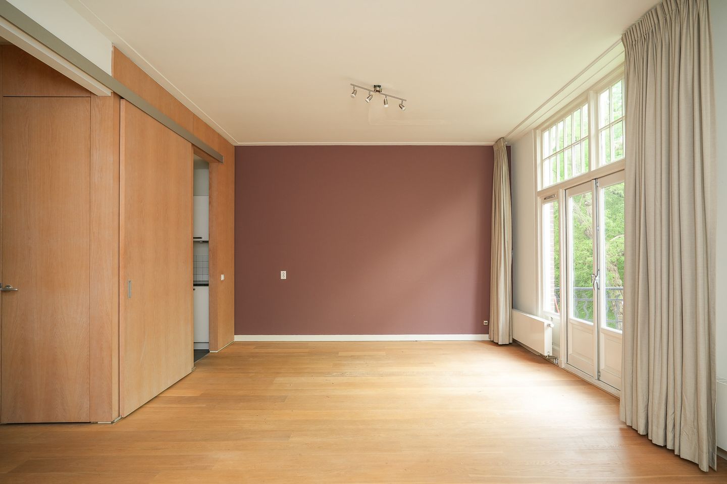 Photo 5 of Koningslaan 23-A
