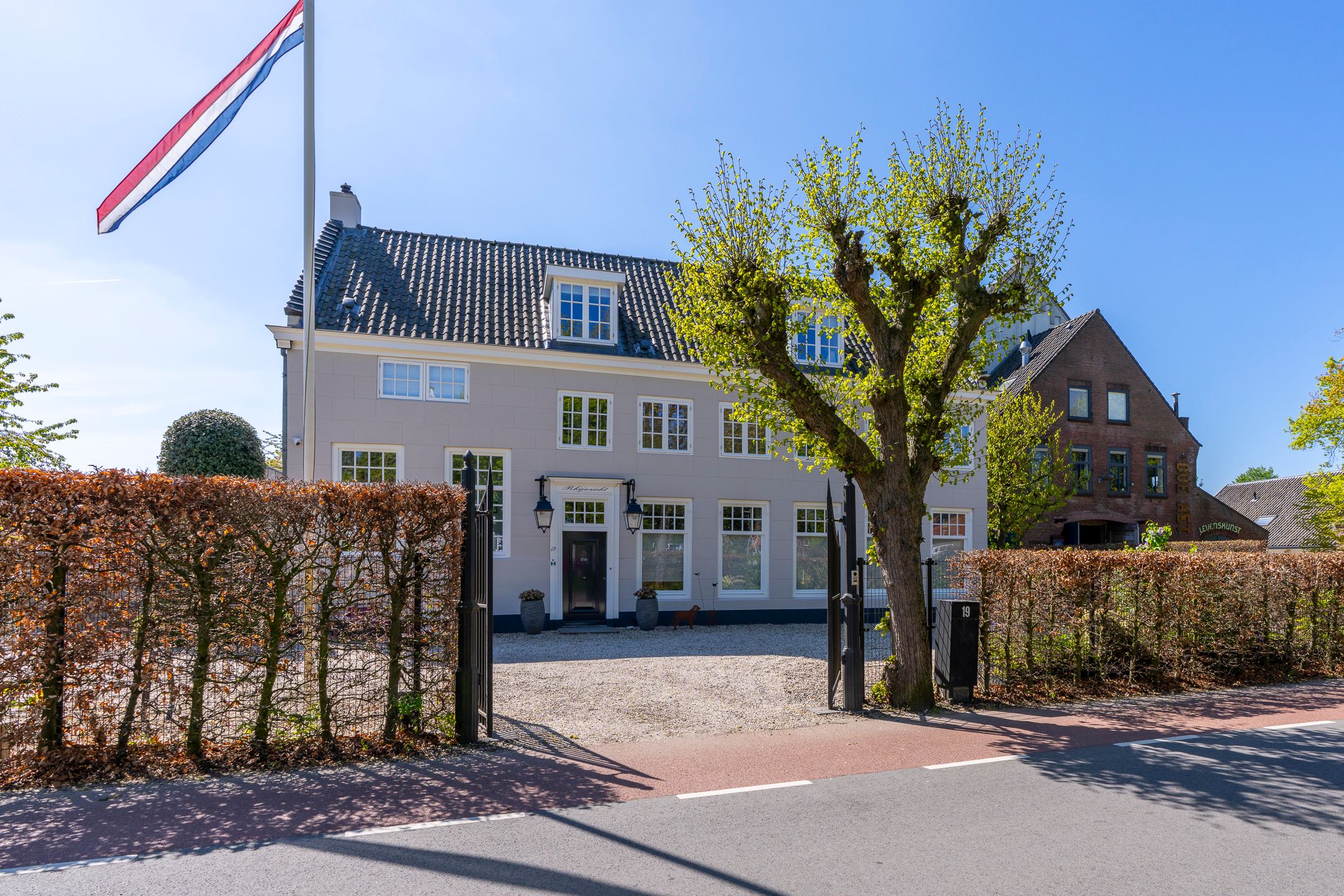 Rijksstraatweg 19