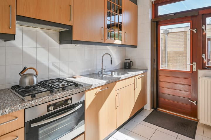 Tussenwoning te koop: Pieter de Hooghlaan 3, Nederhorst Den Berg