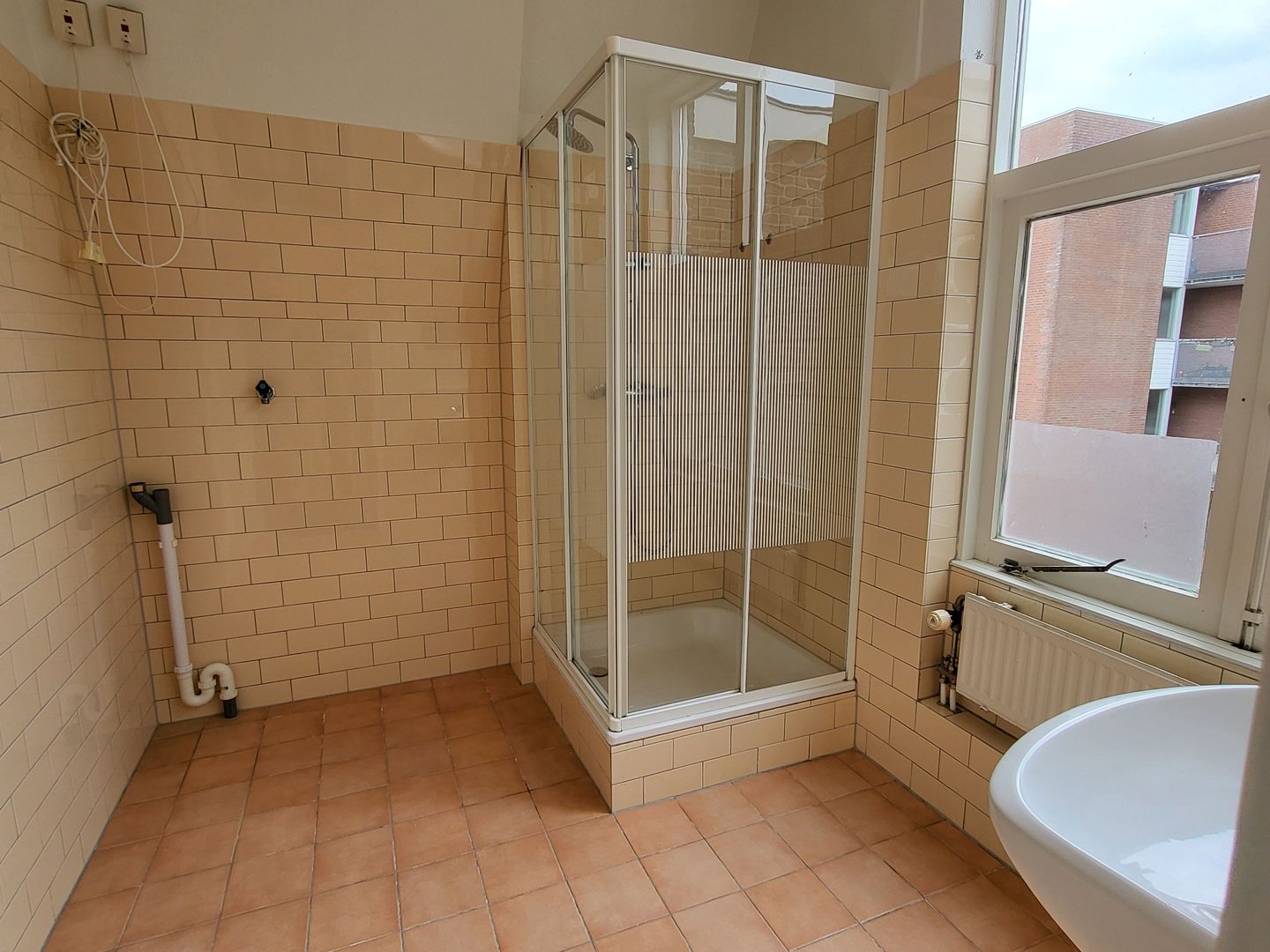 Photo 10 of Haarlemmerstraat 93-B