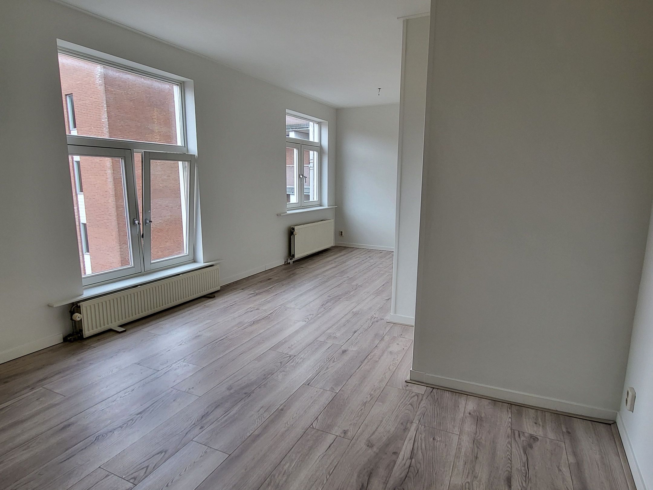 Photo 12 of Haarlemmerstraat 93-B