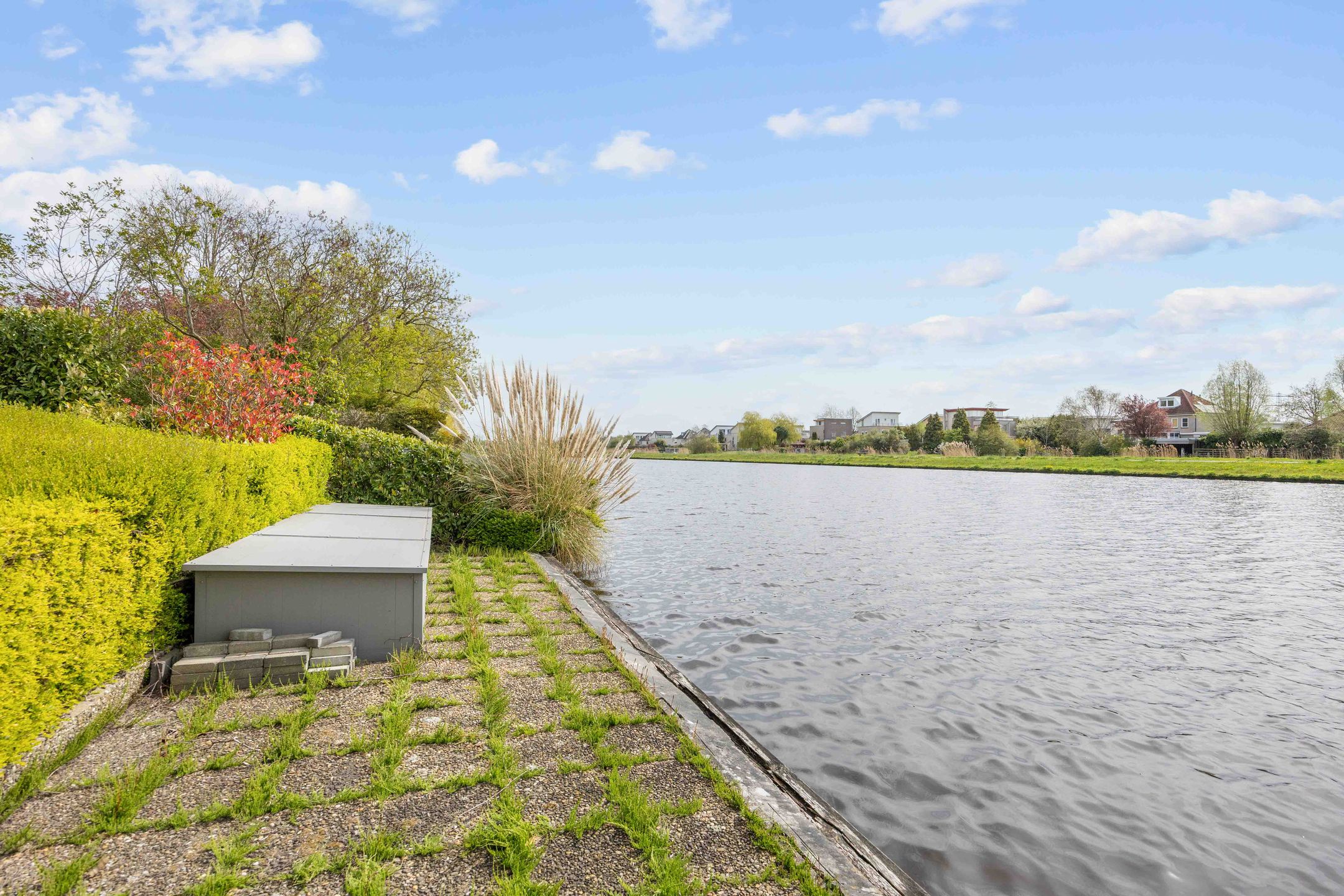 Architectural Waterfront Home with Canal Views in Leeuwarden — 48