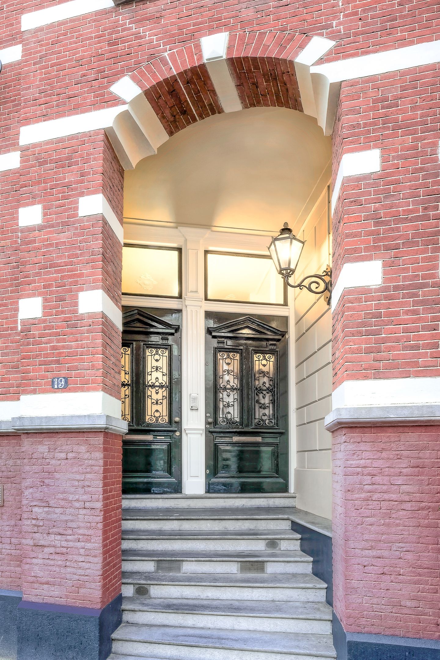 Photo 4 of Alexander Boersstraat 19