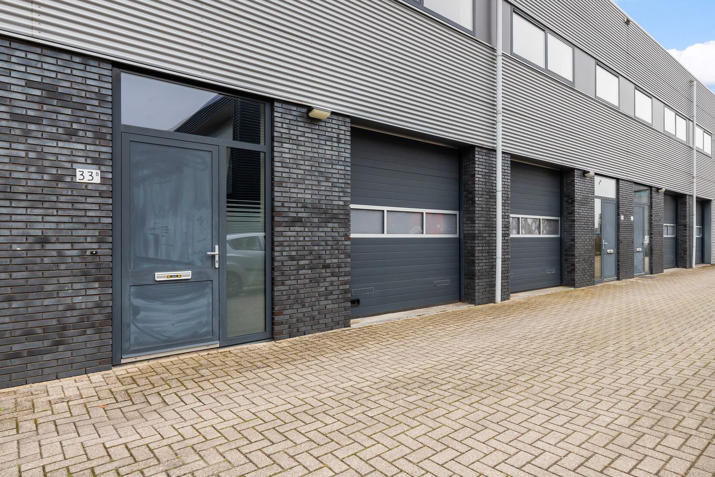 View photo 4 of Laan van de Ram 33-B
