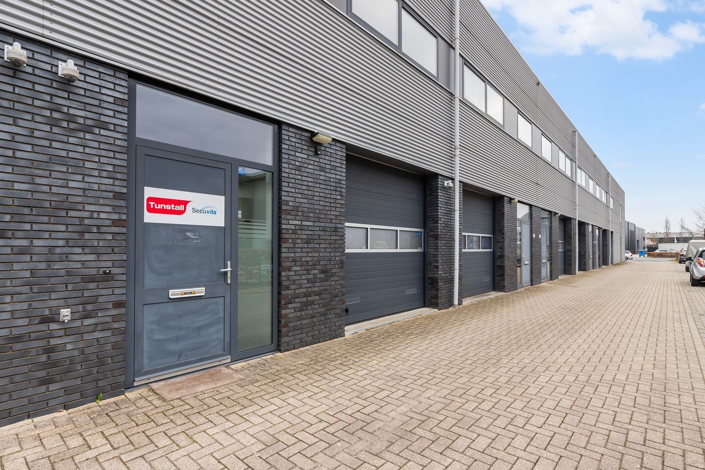 View photo 2 of Laan van de Ram 31-B