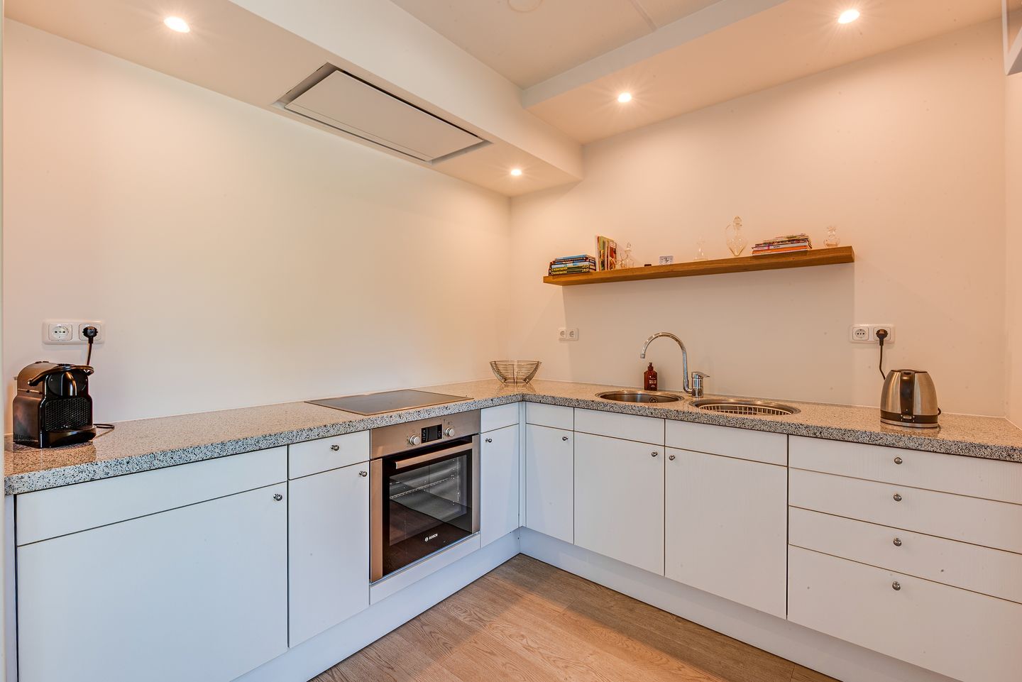 Photo 14 of Koenestraat 86