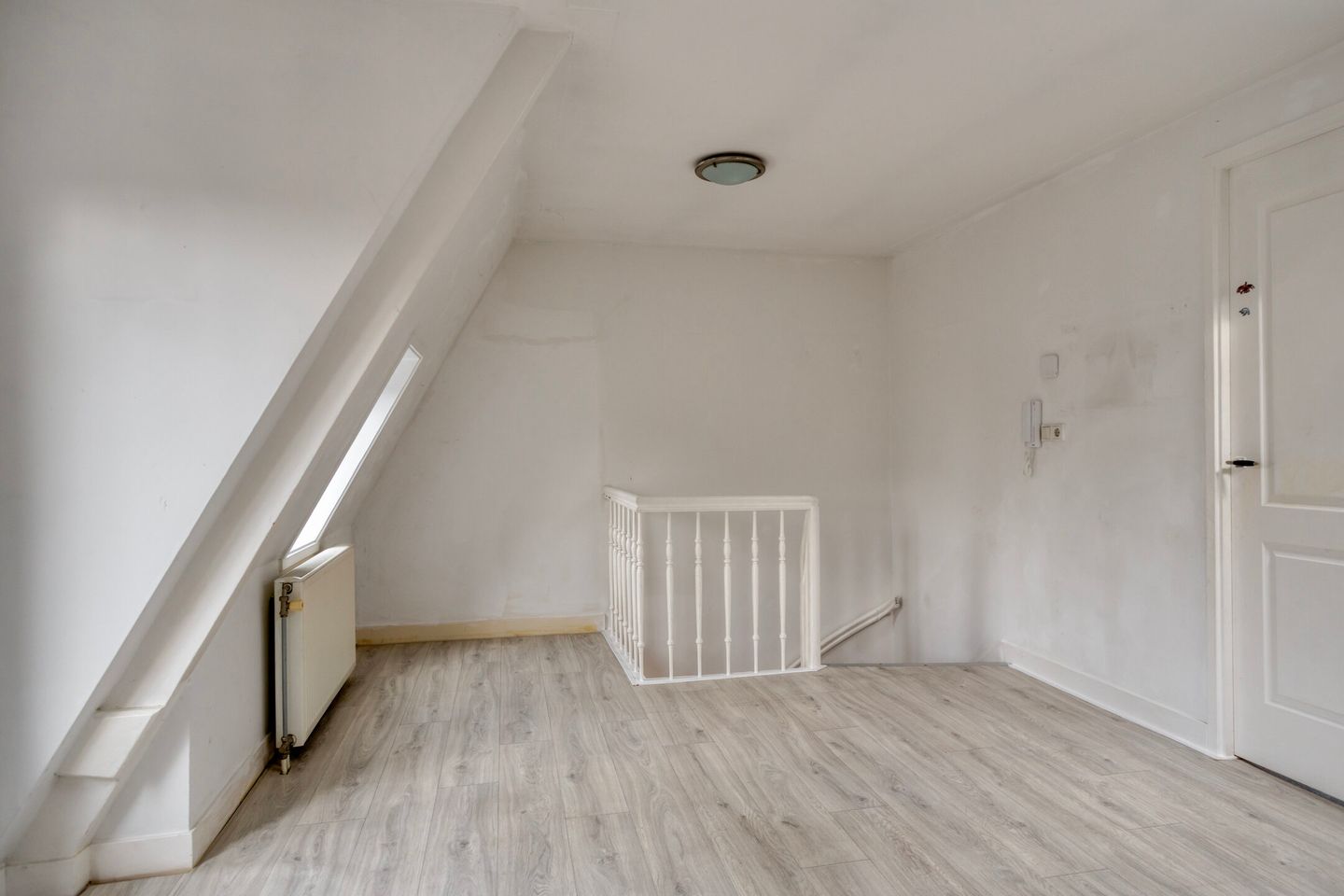Bright move-in ready apartment on freehold land in Amsterdam — 14