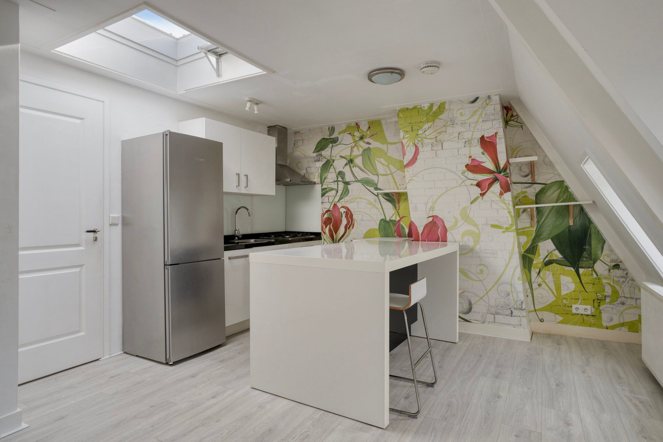 Bright move-in ready apartment on freehold land in Amsterdam — 15