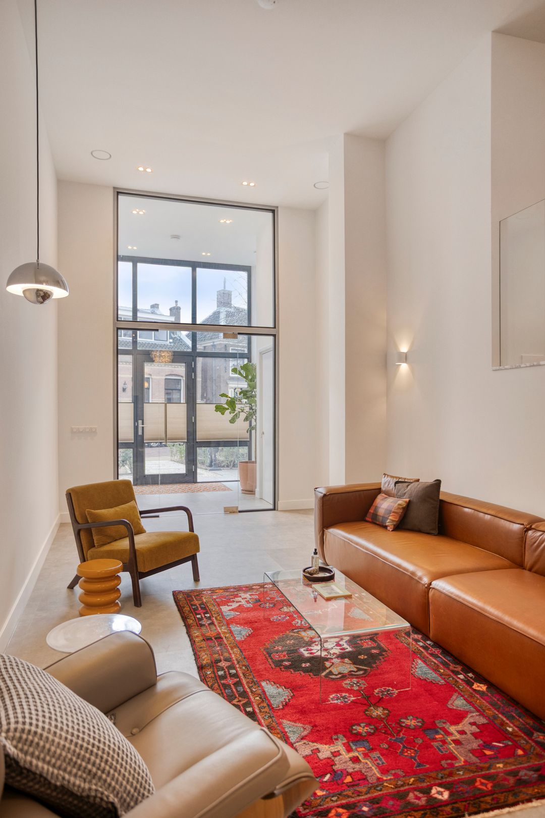 Historic Aquarium Building in Zaandijk Fully Renovated with Luxury Finishes — 17